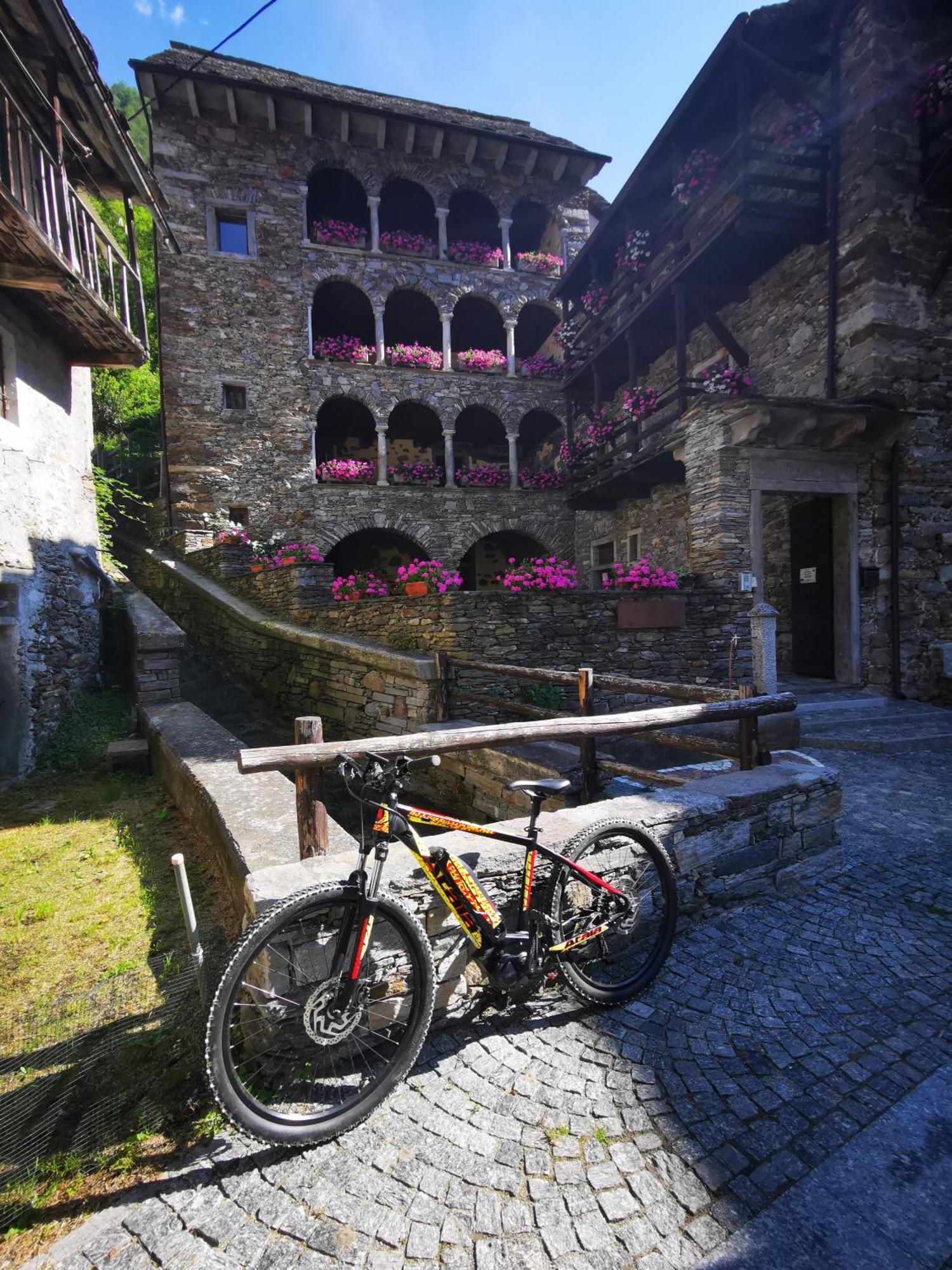 Dimora Storica Casa Vanni Villadossola エクステリア 写真
