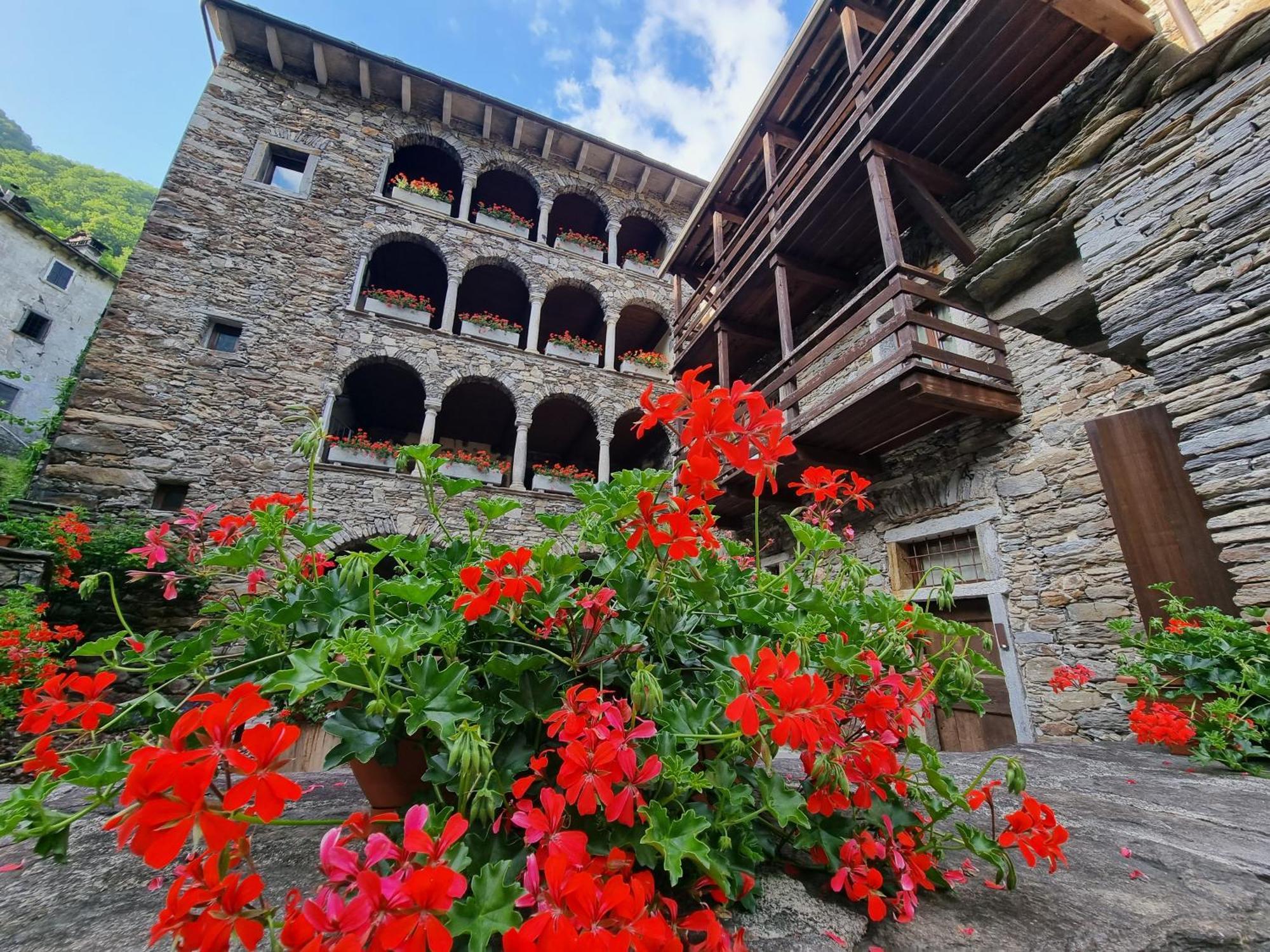 Dimora Storica Casa Vanni Villadossola エクステリア 写真